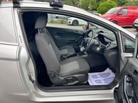 FORD FIESTA VAN
