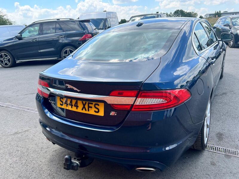 JAGUAR XF
