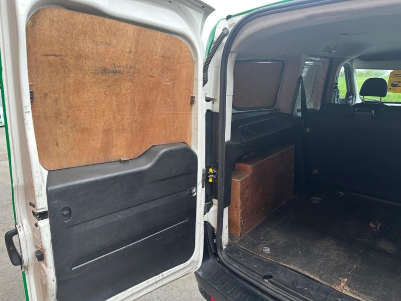 VAUXHALL COMBO
