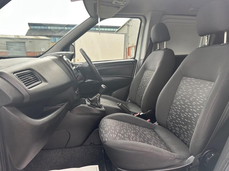 VAUXHALL COMBO