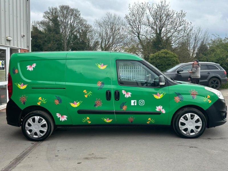 VAUXHALL COMBO