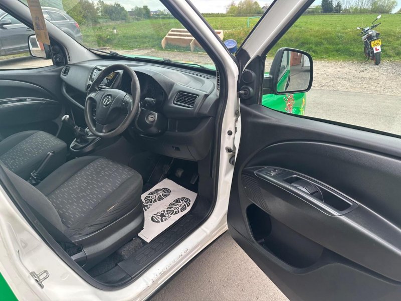 VAUXHALL COMBO