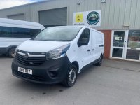 VAUXHALL VIVARO