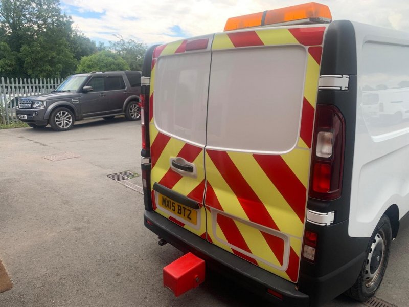 VAUXHALL VIVARO