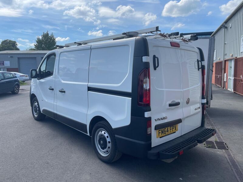 VAUXHALL VIVARO