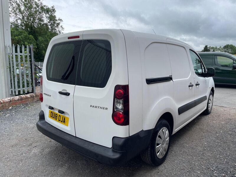 PEUGEOT PARTNER