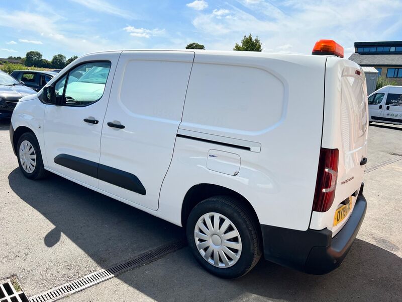 PEUGEOT PARTNER