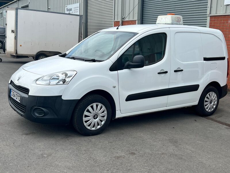 PEUGEOT PARTNER