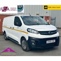 VAUXHALL VIVARO