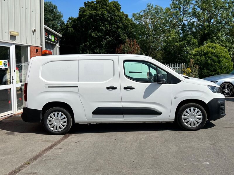 PEUGEOT PARTNER