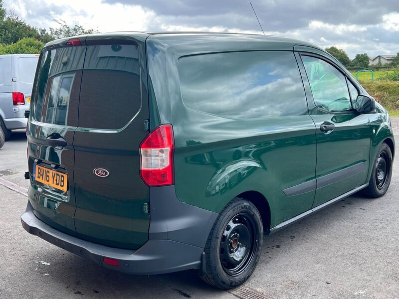 FORD TRANSIT COURIER