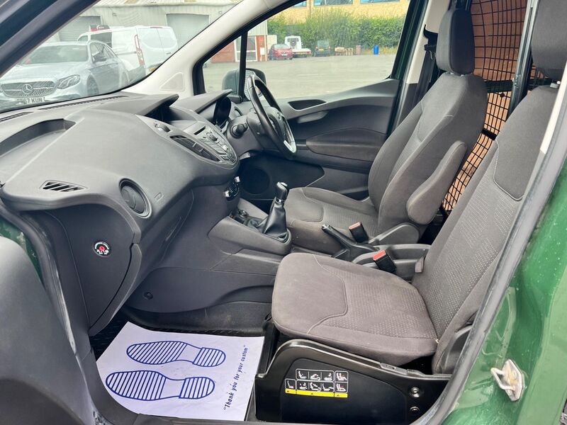 FORD TRANSIT COURIER