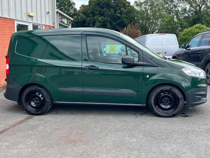 FORD TRANSIT COURIER