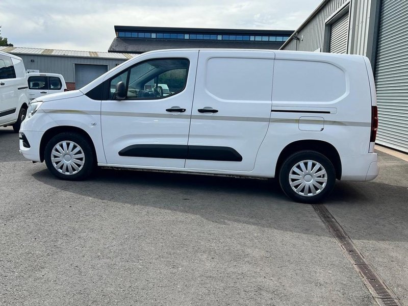 VAUXHALL COMBO