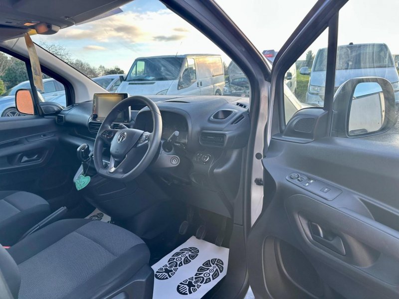 VAUXHALL COMBO