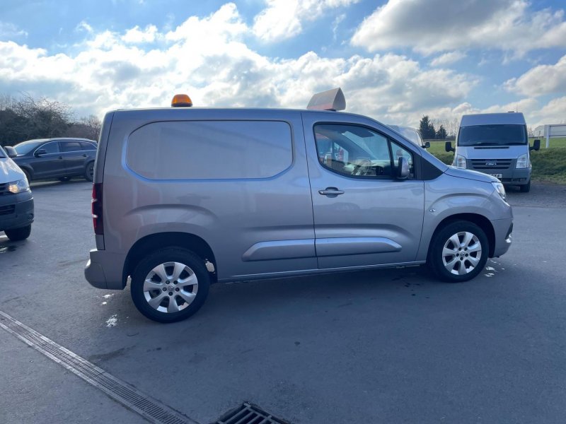 VAUXHALL COMBO