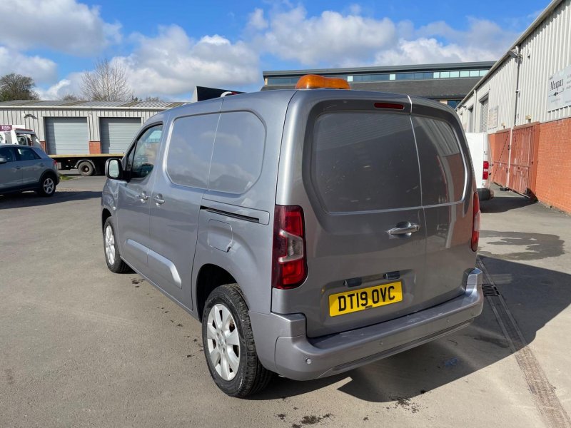 VAUXHALL COMBO