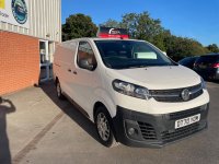 VAUXHALL VIVARO