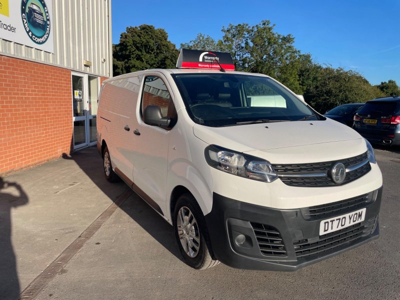 VAUXHALL VIVARO