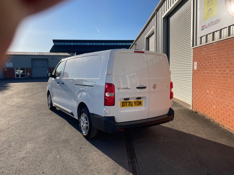 VAUXHALL VIVARO