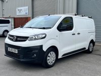 VAUXHALL VIVARO