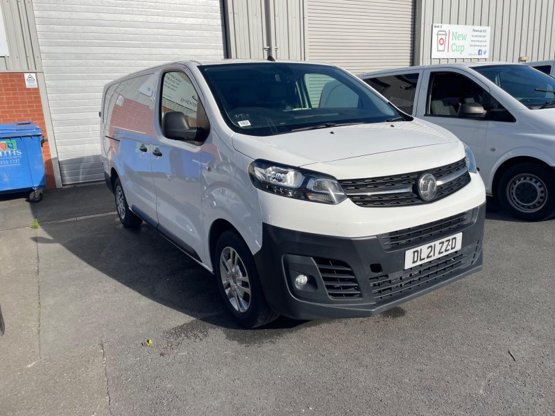VAUXHALL VIVARO