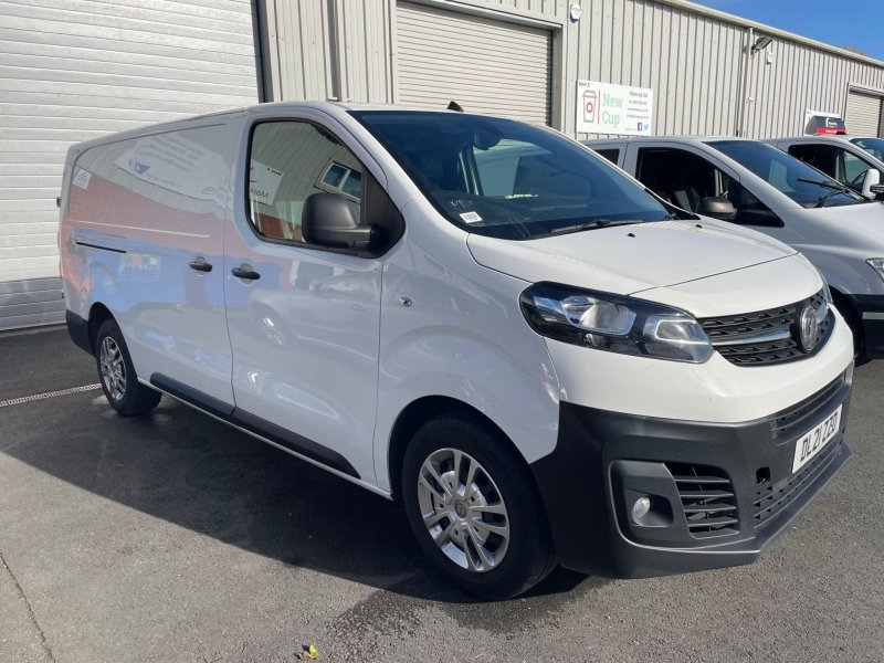 VAUXHALL VIVARO