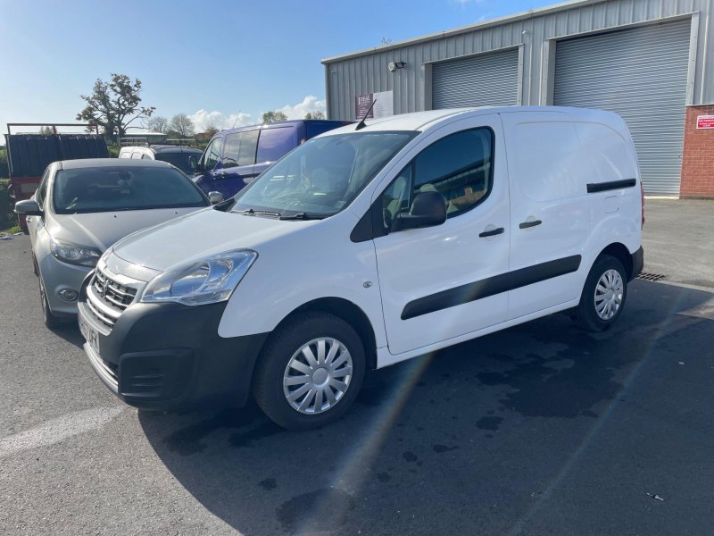PEUGEOT PARTNER