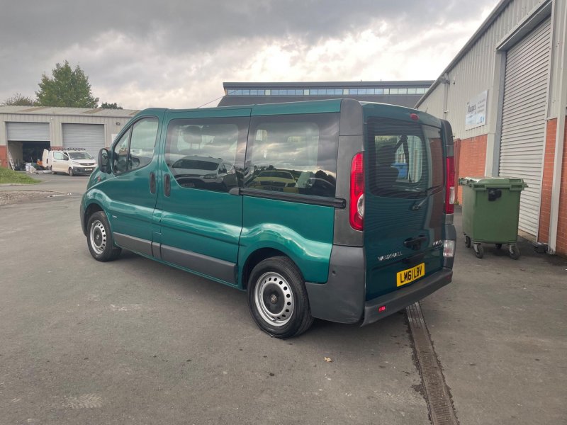 VAUXHALL VIVARO