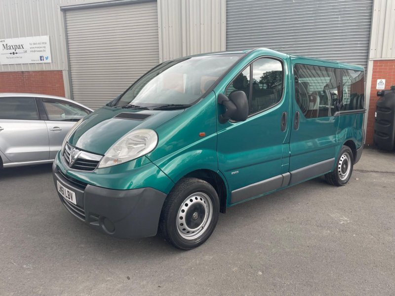 VAUXHALL VIVARO