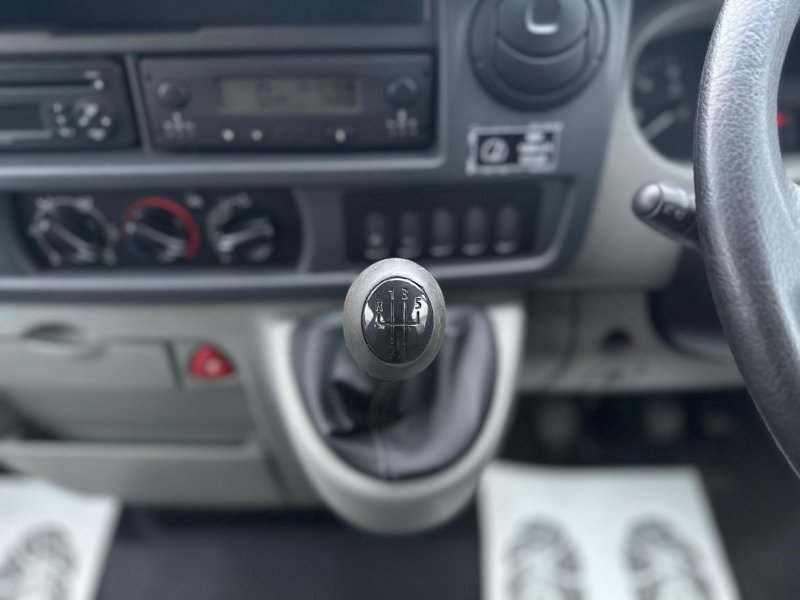 VAUXHALL MOVANO