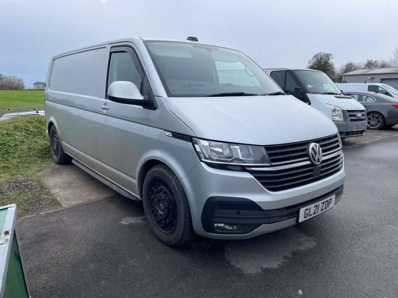 VOLKSWAGEN TRANSPORTER