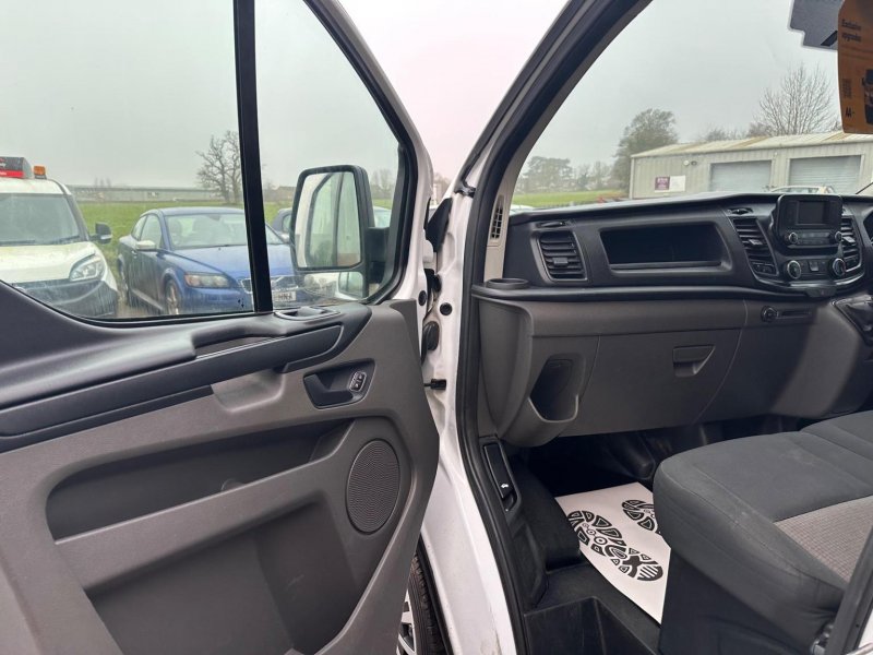 FORD TRANSIT CUSTOM