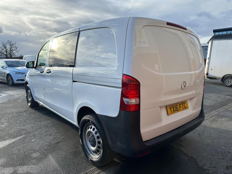 MERCEDES-BENZ VITO
