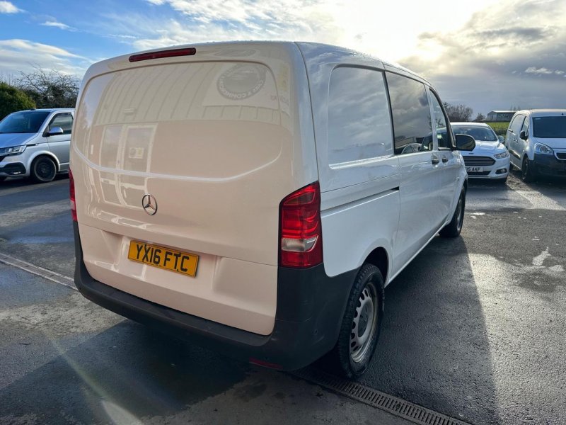 MERCEDES-BENZ VITO