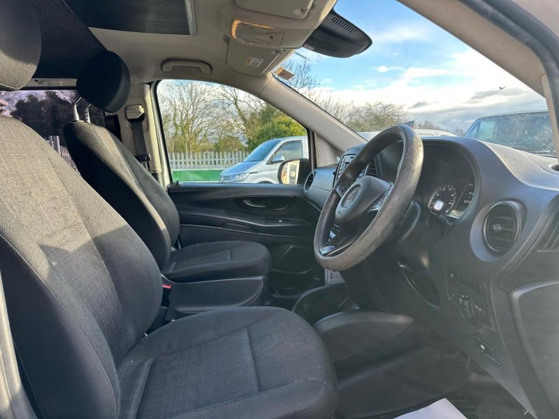 MERCEDES-BENZ VITO