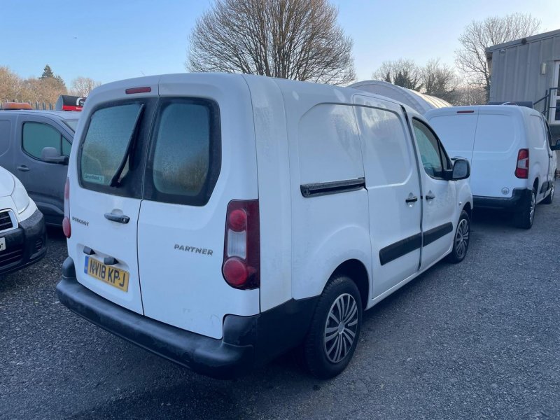 PEUGEOT PARTNER