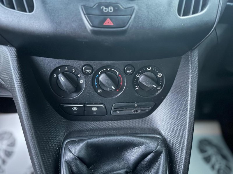 FORD GRAND TOURNEO CONNECT