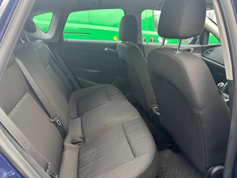 VAUXHALL ASTRA