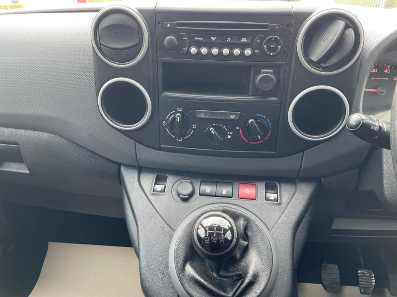 PEUGEOT PARTNER