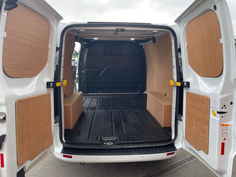 FORD TRANSIT CUSTOM