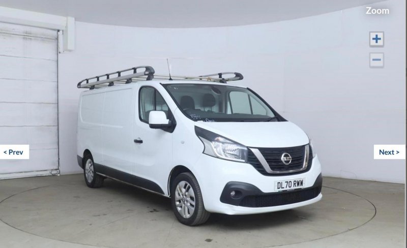 NISSAN NV300
