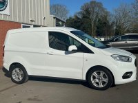 FORD TRANSIT COURIER