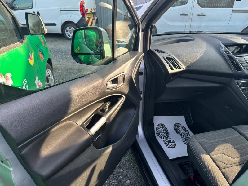 FORD TRANSIT CONNECT