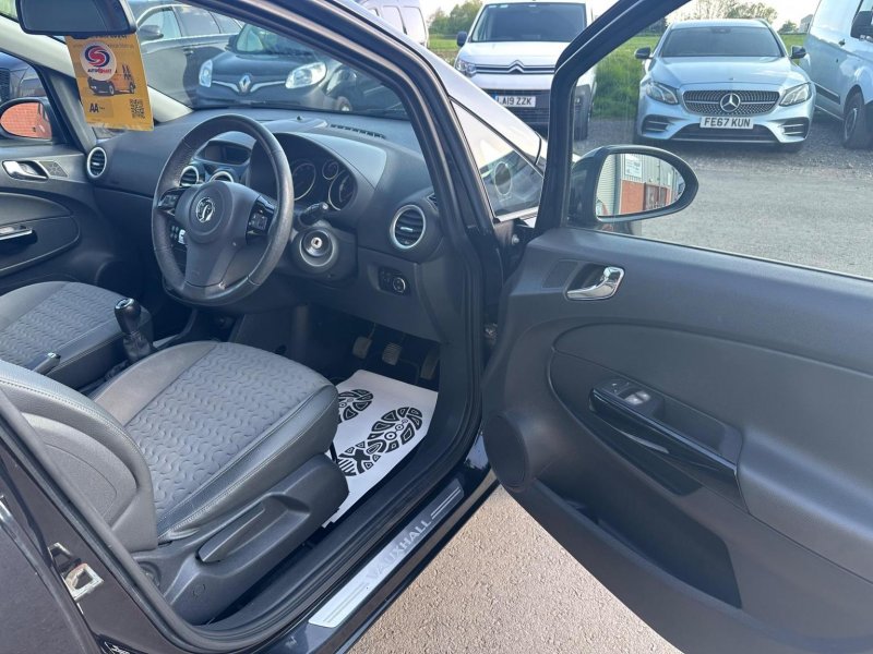 VAUXHALL CORSA