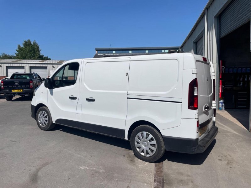 RENAULT TRAFIC