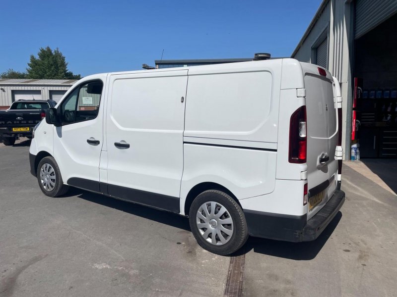 RENAULT TRAFIC