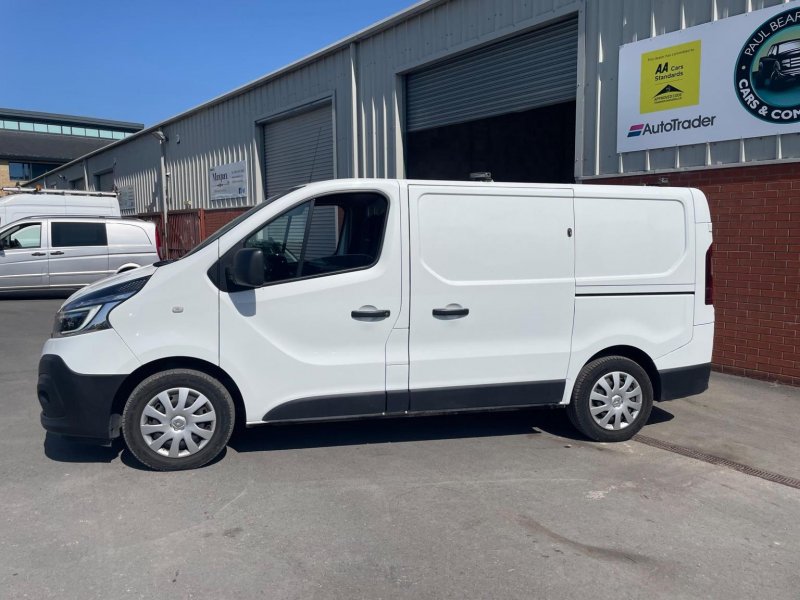 RENAULT TRAFIC