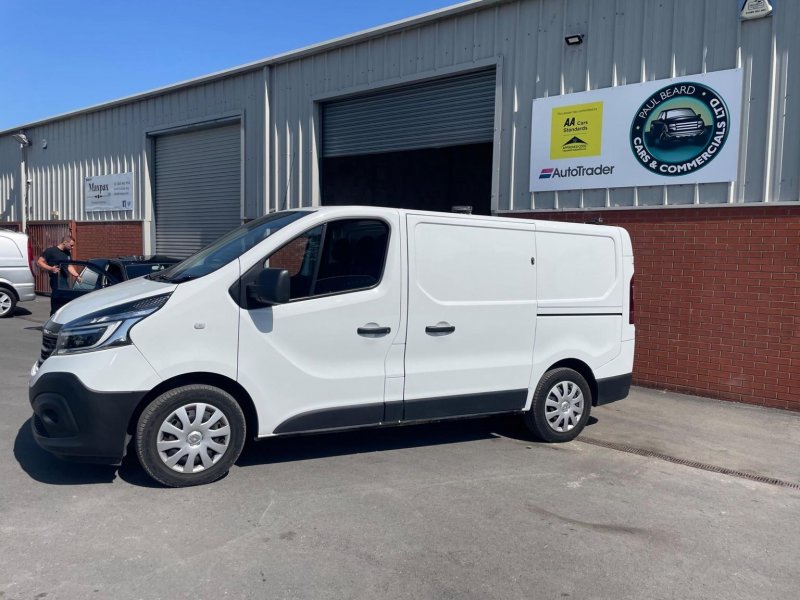 RENAULT TRAFIC