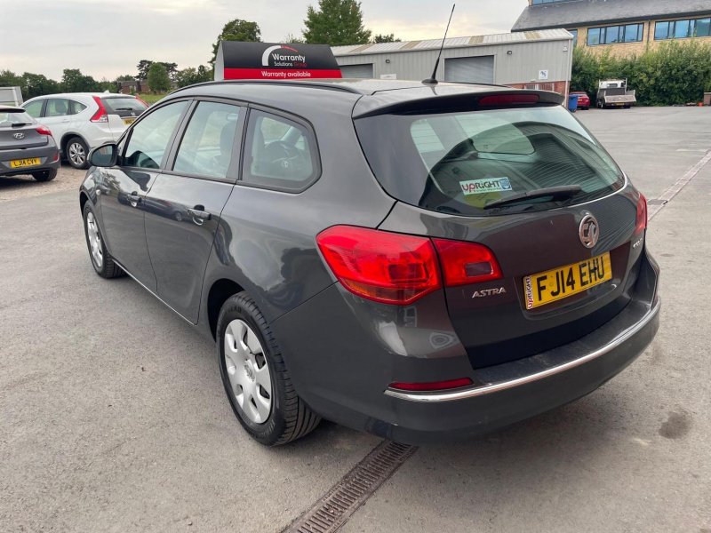 VAUXHALL ASTRA